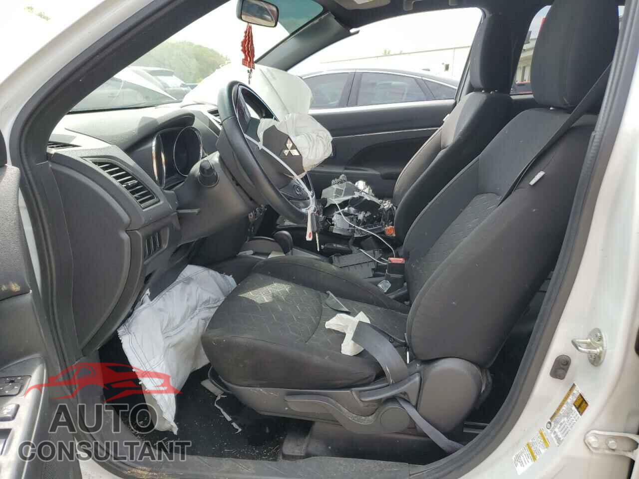 MITSUBISHI OUTLANDER 2020 - JA4AP3AU0LU019772