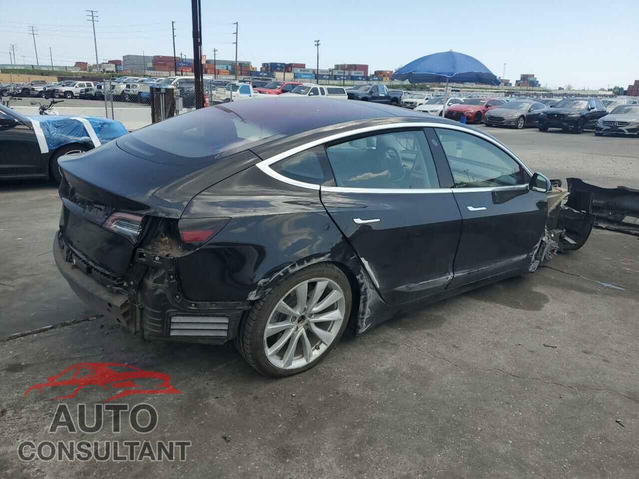 TESLA MODEL 3 2018 - 5YJ3E1EA1JF003255