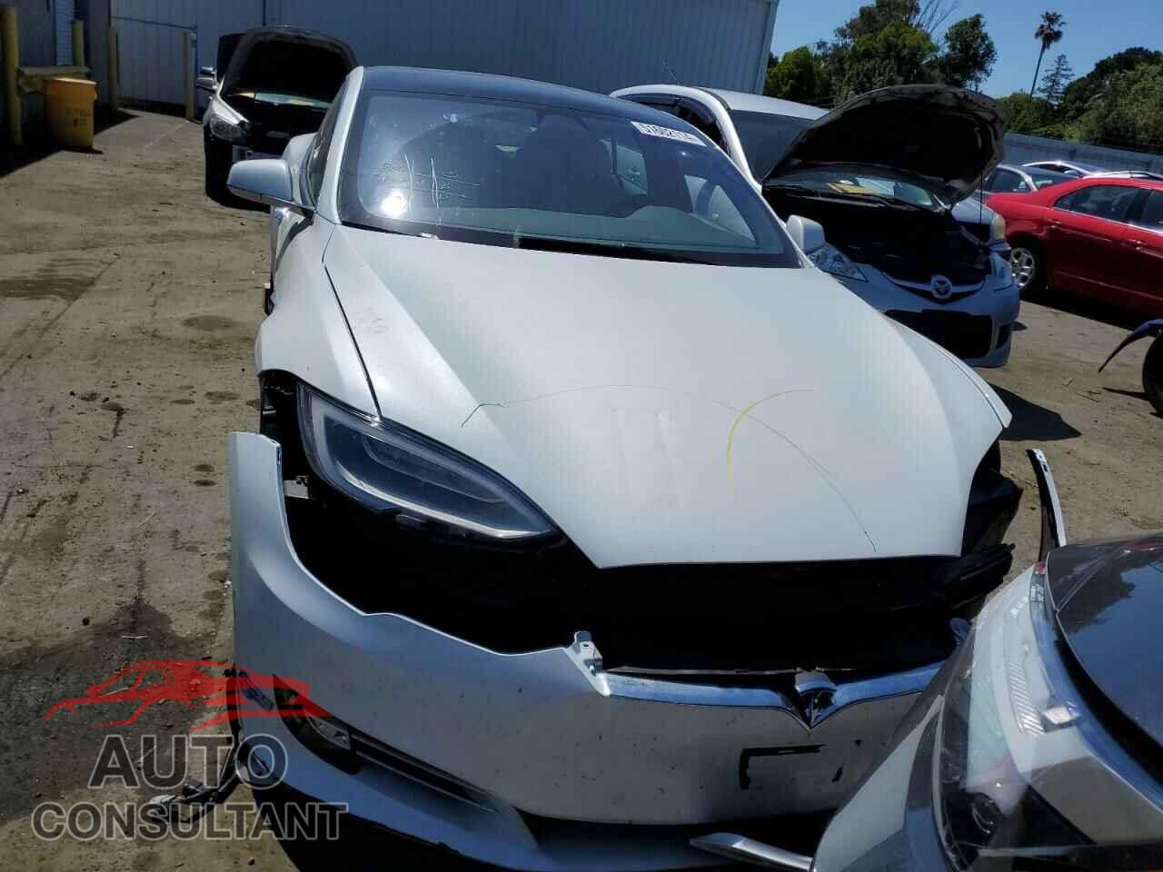 TESLA MODEL S 2020 - 5YJSA1E25LF401250