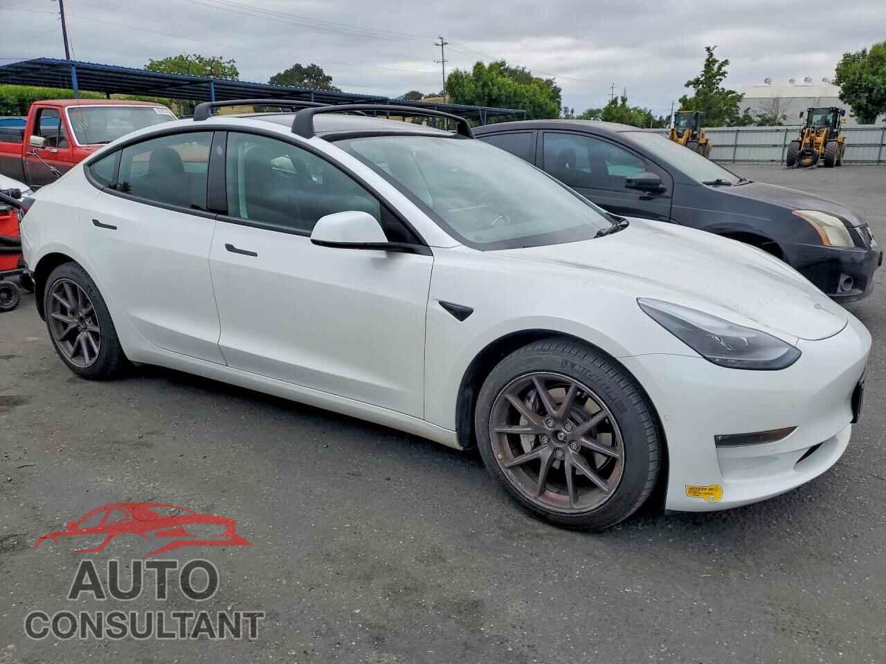 TESLA MODEL 3 2022 - 5YJ3E1EBXNF180630