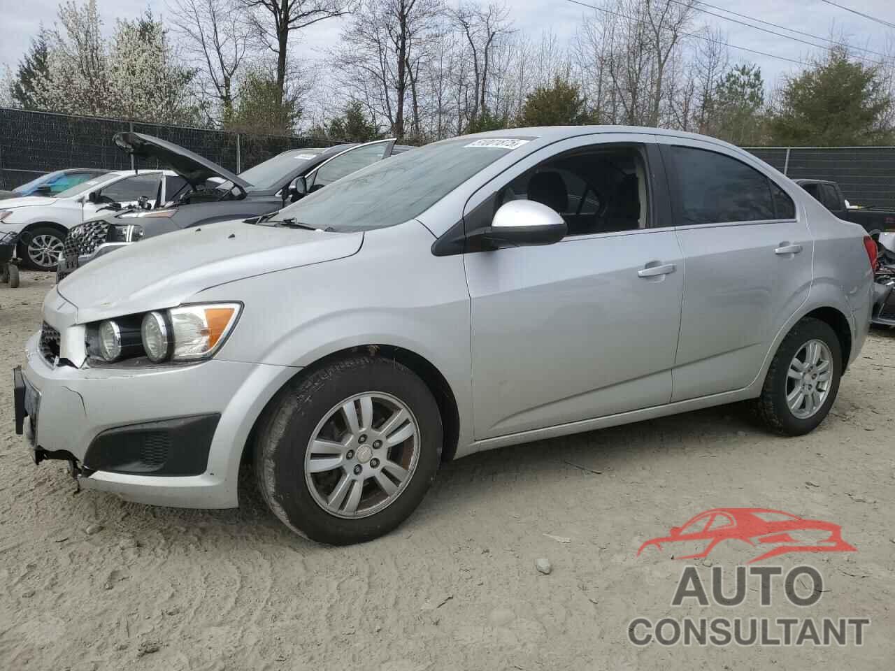 CHEVROLET SONIC 2016 - 1G1JC5SG8G4147519