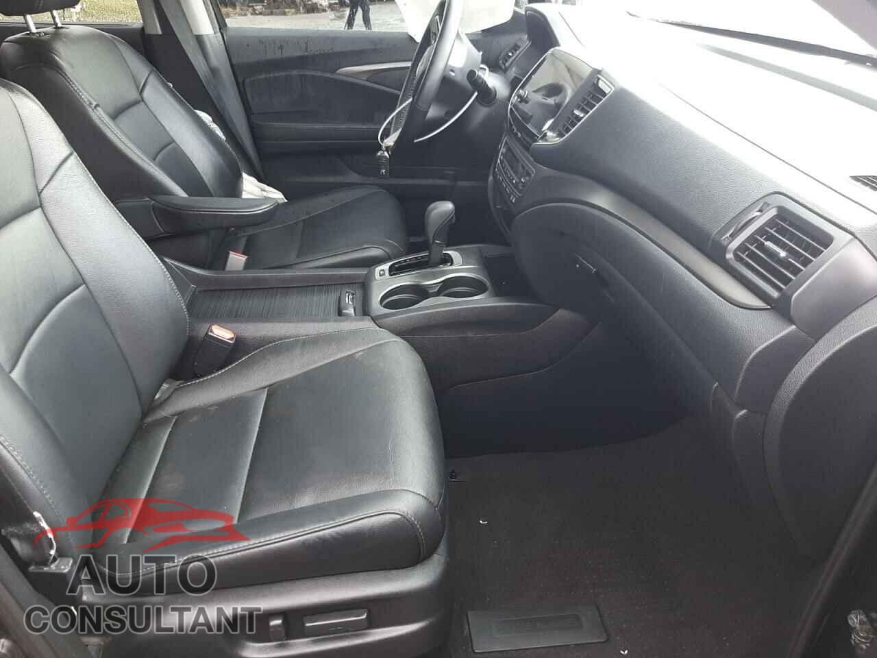 HONDA PILOT 2019 - 5FNYF6H58KB071780
