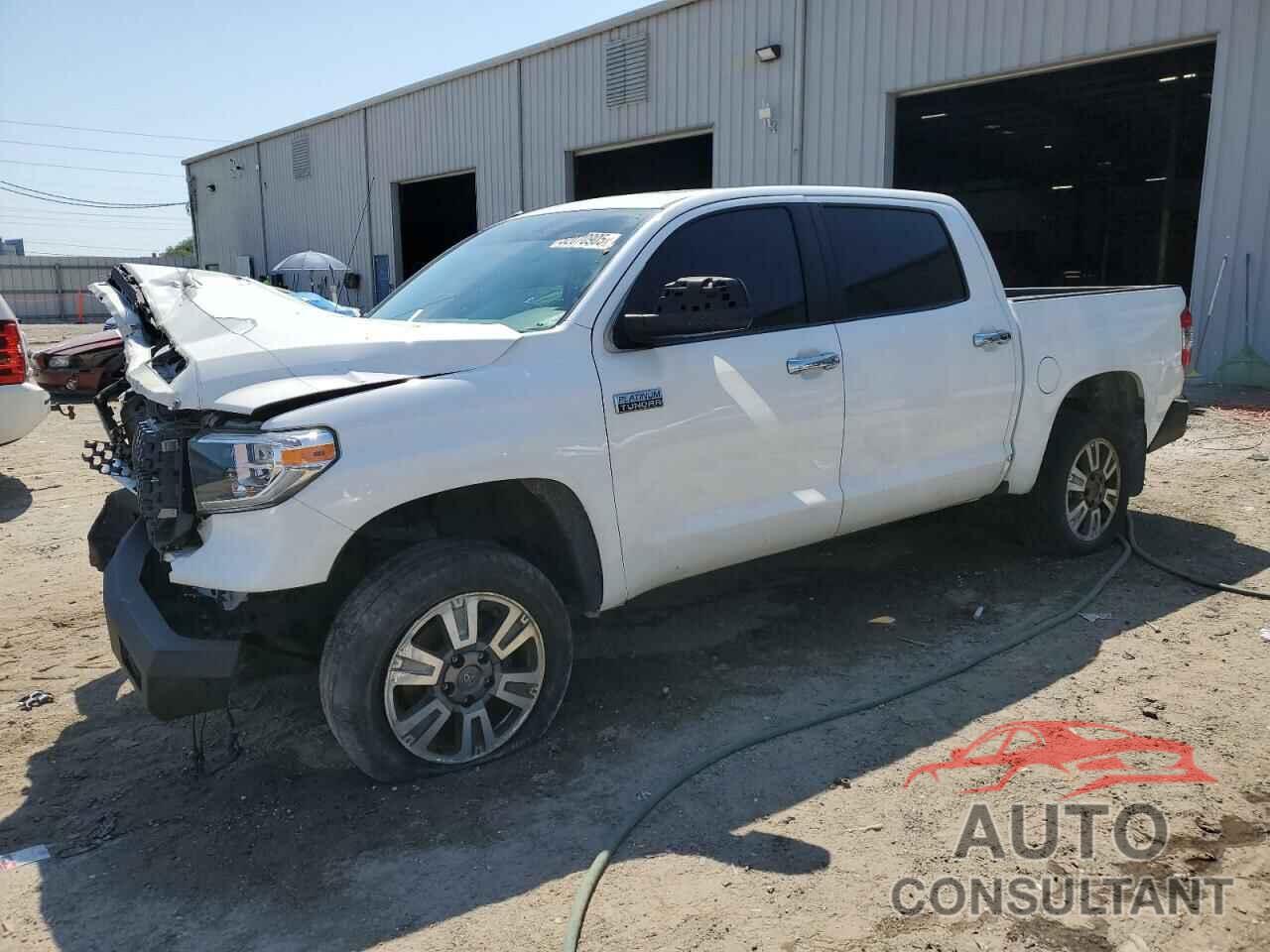 TOYOTA TUNDRA 2018 - 5TFAY5F10JX746242