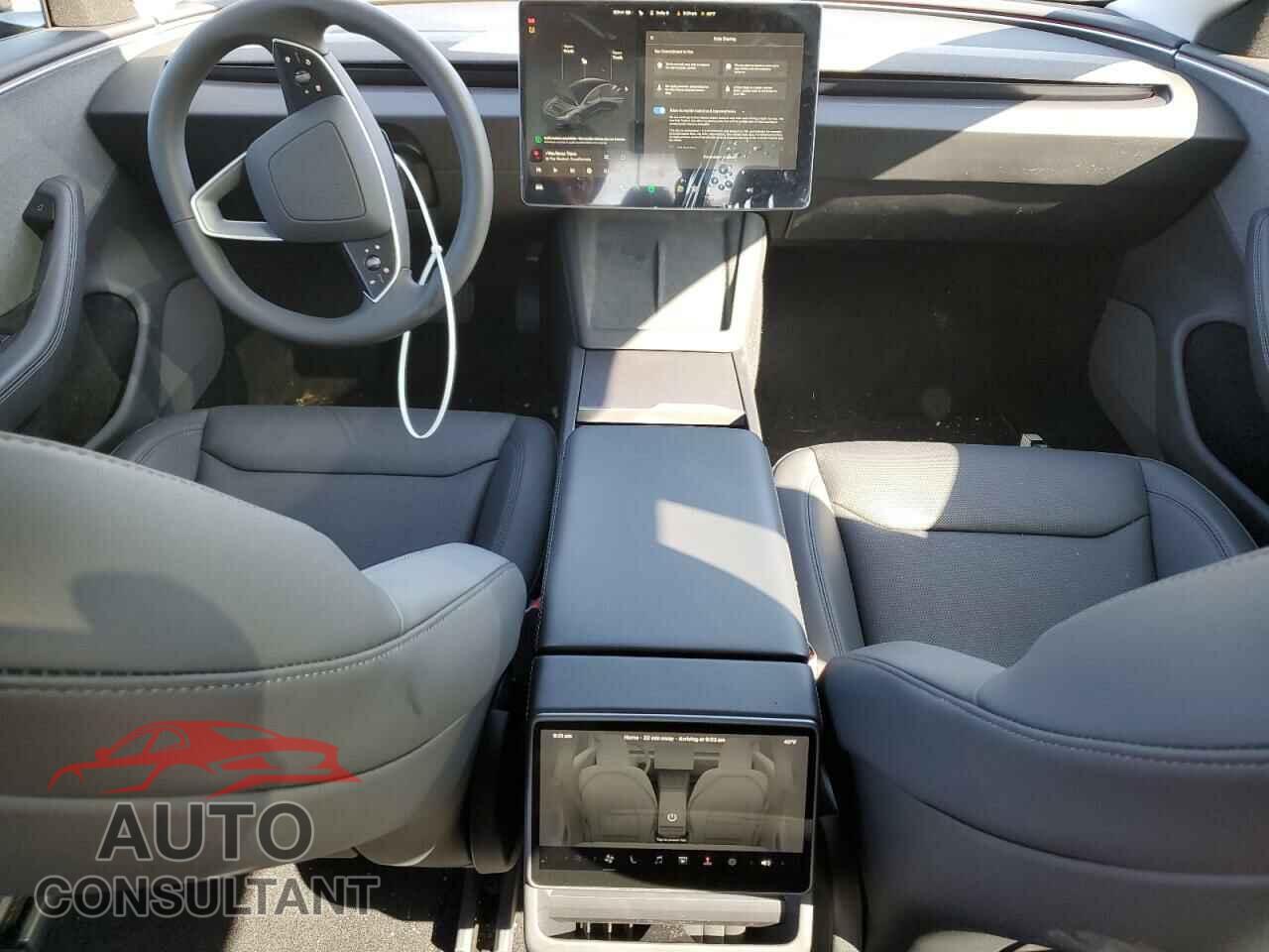 TESLA MODEL 3 2025 - 5YJ3E1EA3SF902149