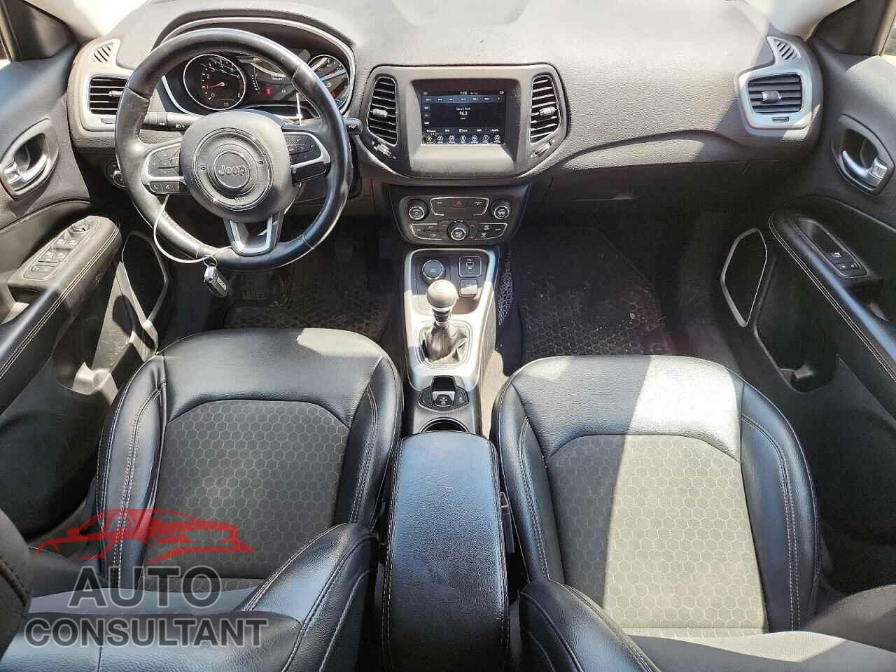JEEP COMPASS 2019 - 3C4NJDBB9KT772933