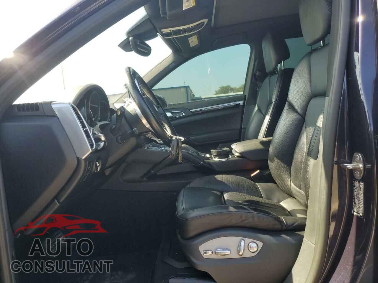 PORSCHE CAYENNE 2017 - WP1AA2A23HKA82754