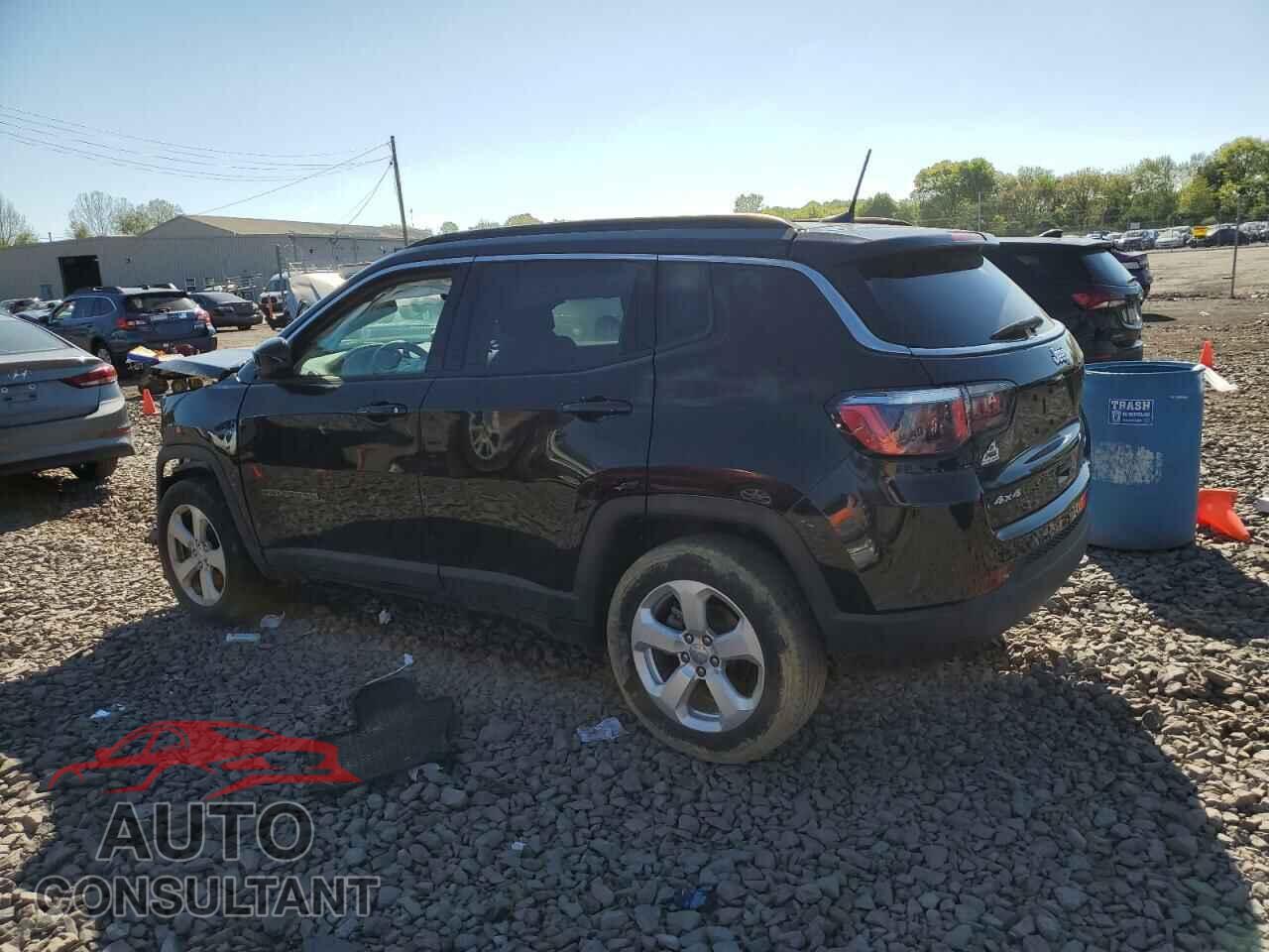 JEEP COMPASS 2018 - 3C4NJDBB9JT114799