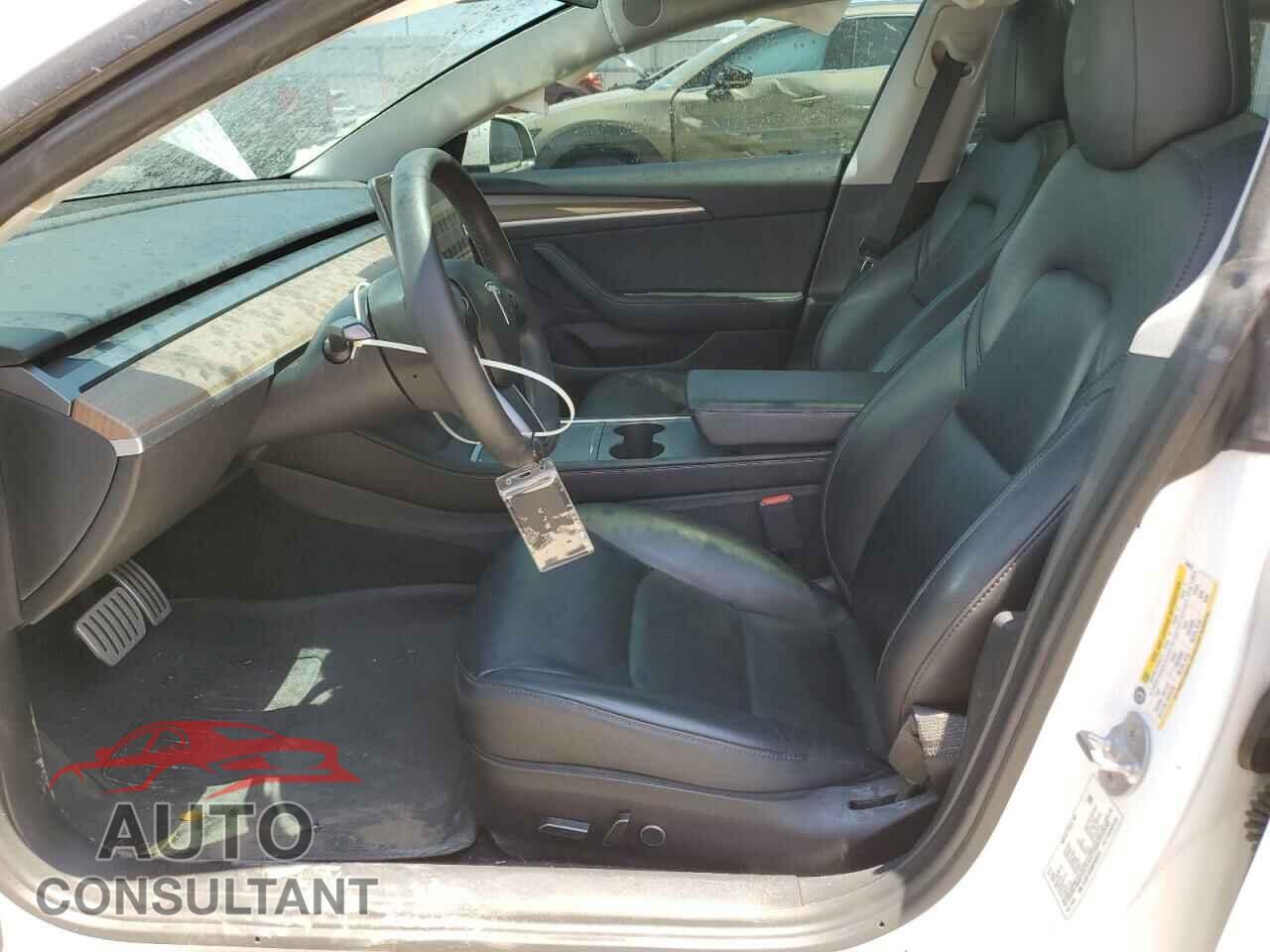 TESLA MODEL 3 2021 - 5YJ3E1EC8MF020379