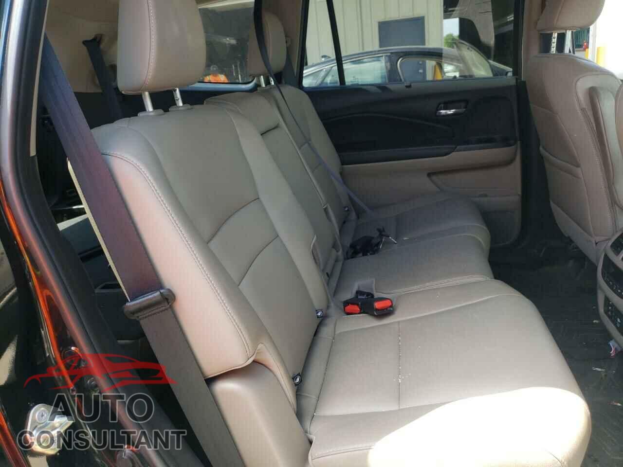 HONDA PILOT 2016 - 5FNYF6H95GB116281