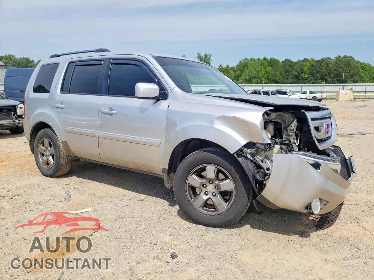 HONDA PILOT 2011 - 5FNYF3H6XBB005528