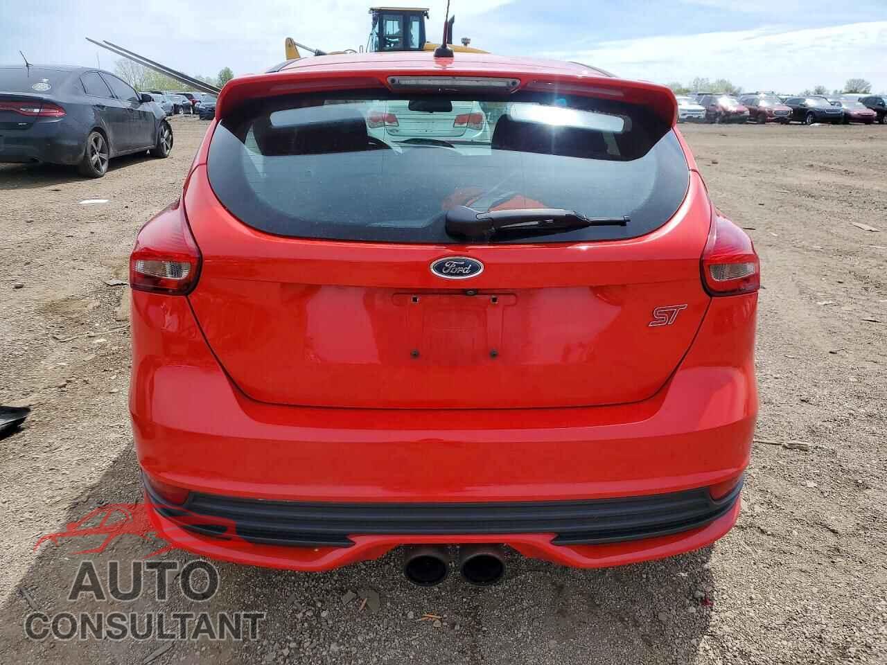 FORD FOCUS 2017 - 1FADP3L98HL258128