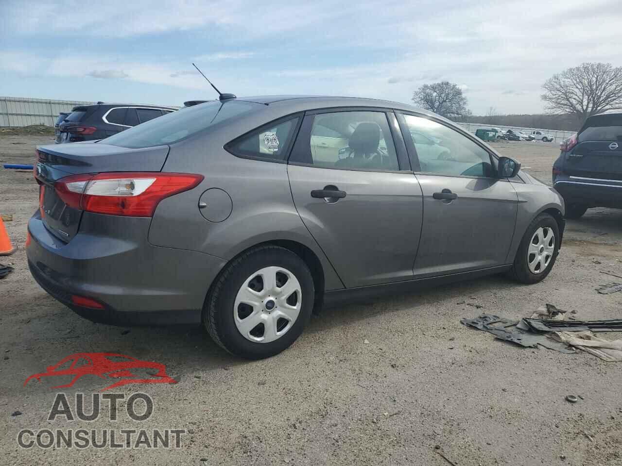 FORD FOCUS 2013 - 1FADP3E22DL149982