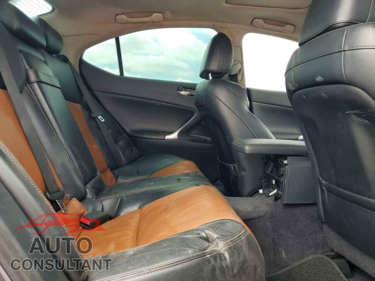 LEXUS IS 2013 - JTHBF5C21D5190349