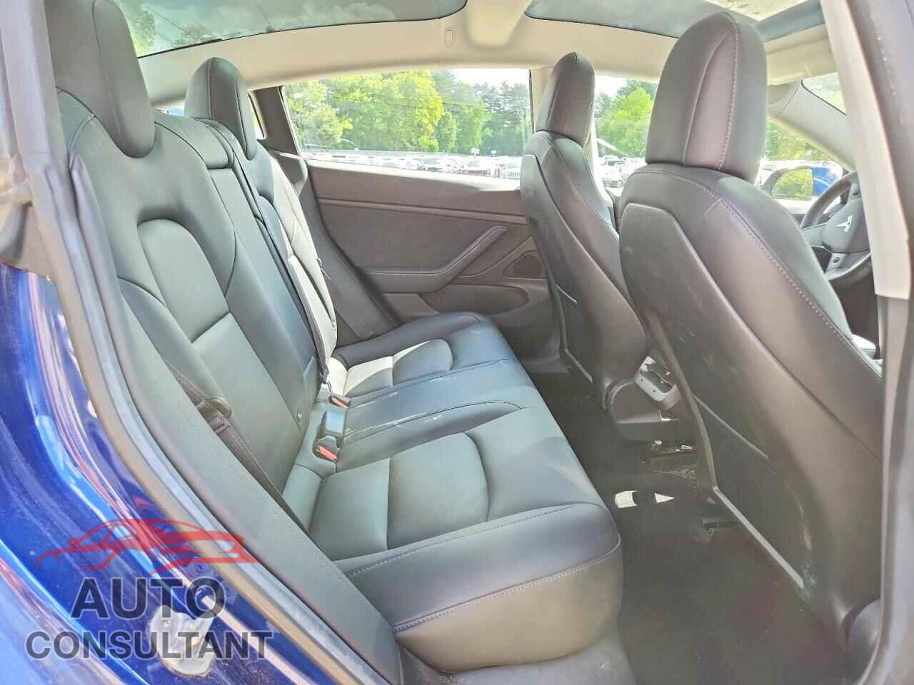 TESLA MODEL 3 2018 - 5YJ3E1EB1JF054134