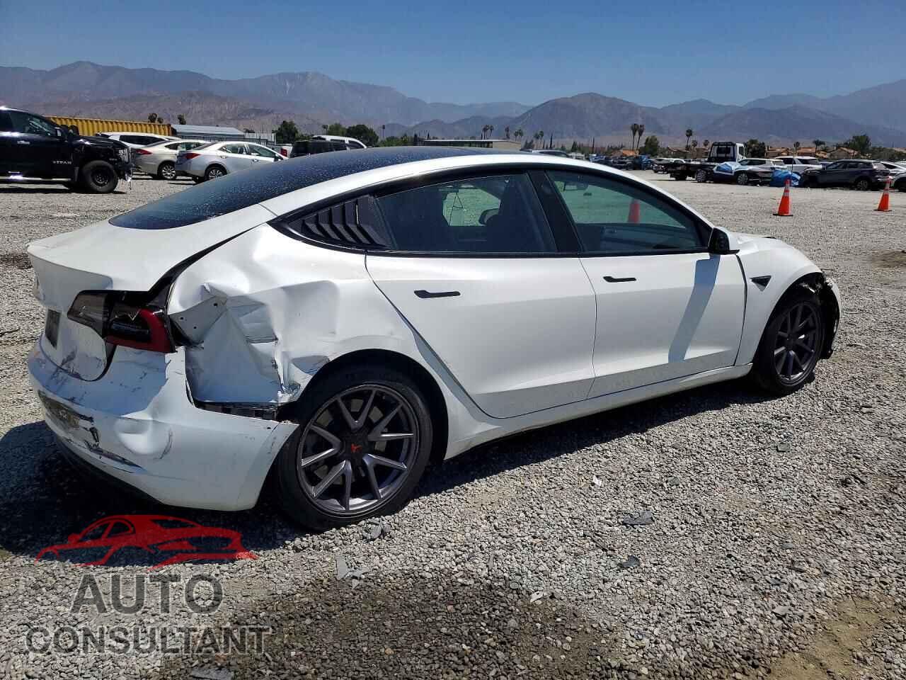 TESLA MODEL 3 2023 - 5YJ3E1EA7PF496948