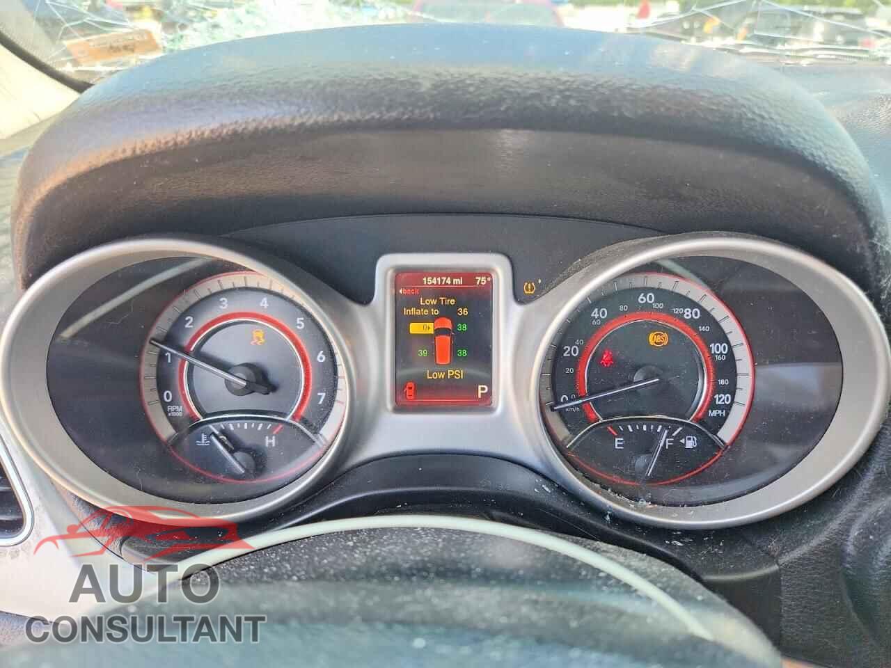 DODGE JOURNEY 2015 - 3C4PDCAB2FT753108