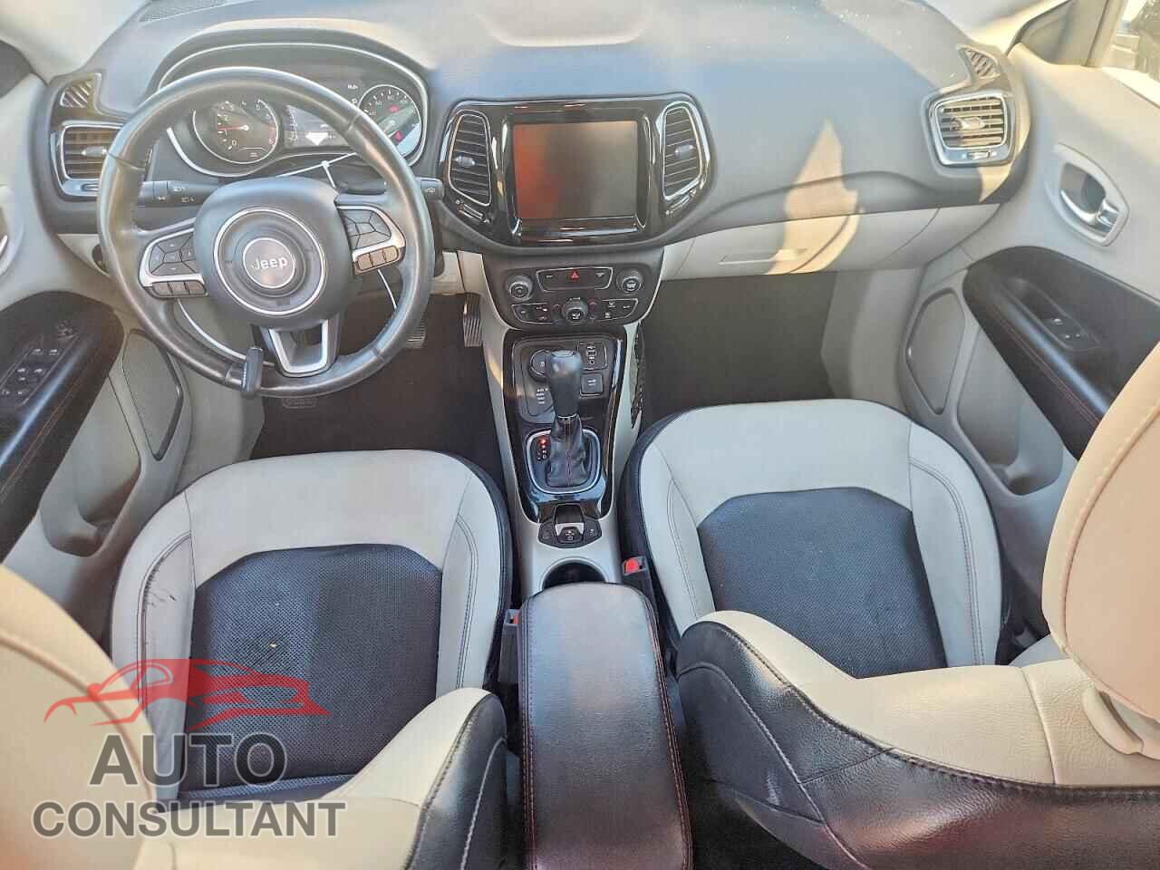 JEEP COMPASS 2019 - 3C4NJDCB9KT740403
