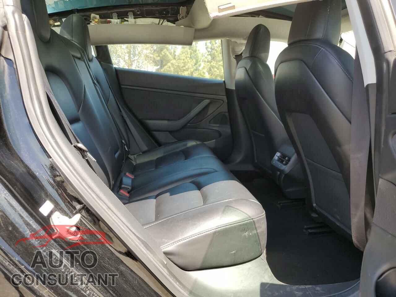 TESLA MODEL 3 2019 - 5YJ3E1EAXKF304866