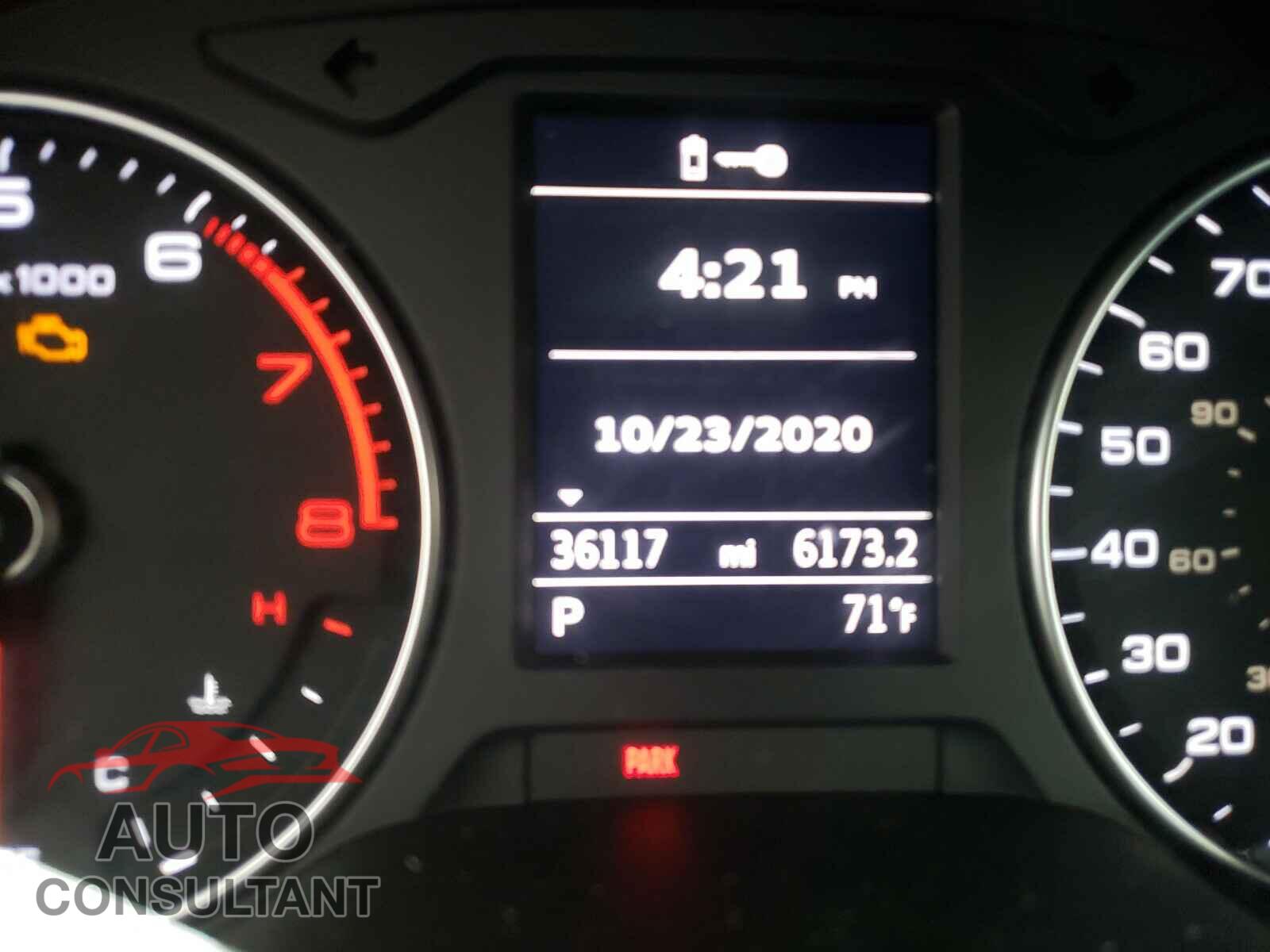 AUDI A3 2017 - WAUB8GFF6H1064889