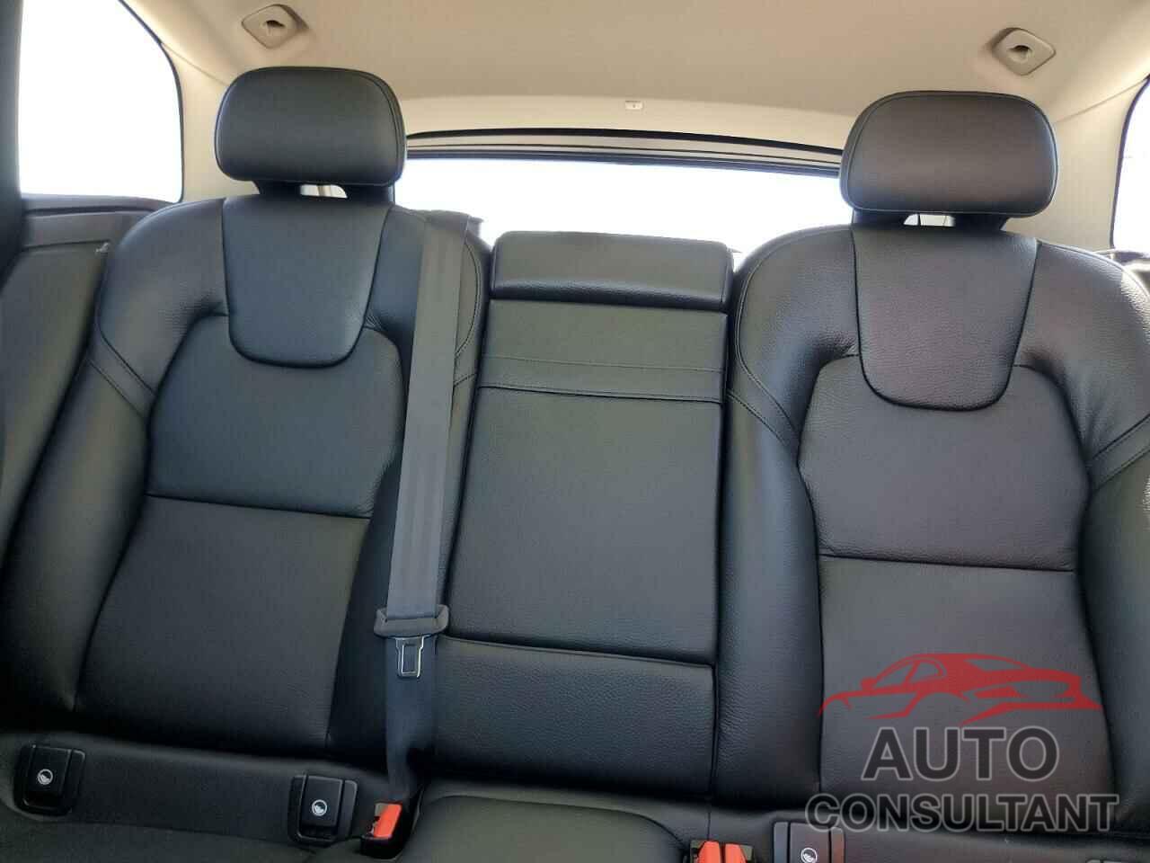 VOLVO XC60 2021 - YV4102DK4M1803399