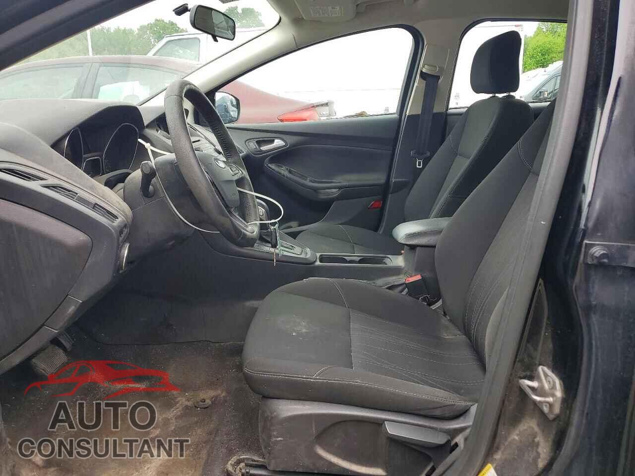 FORD FOCUS 2017 - 1FADP3F28HL316589