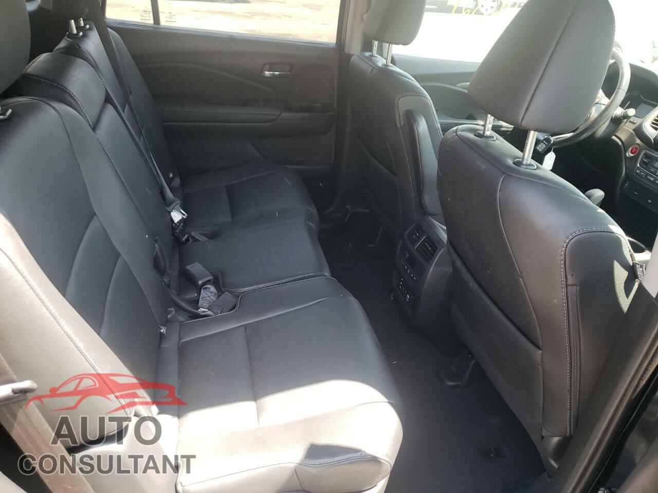 HONDA PILOT 2018 - 5FNYF5H83JB030346