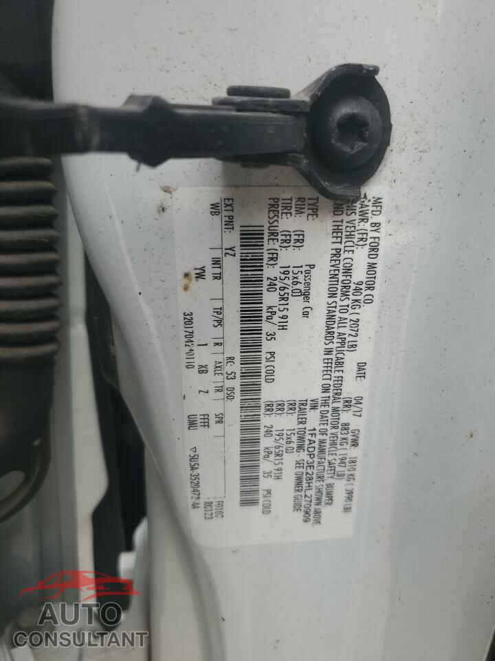 FORD FOCUS 2017 - 1FADP3E28HL270909