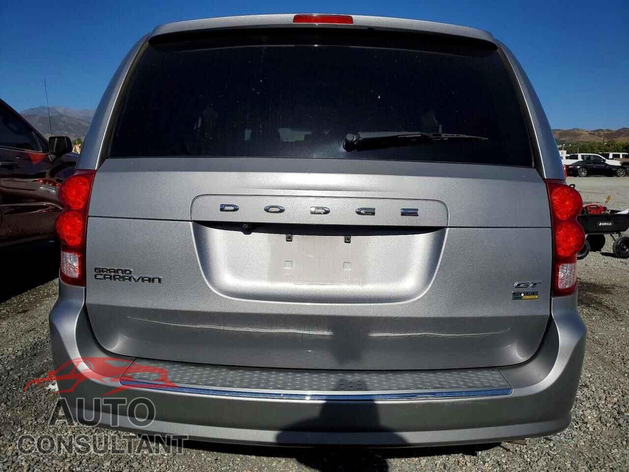 DODGE CARAVAN 2018 - 2C4RDGEG0JR282979