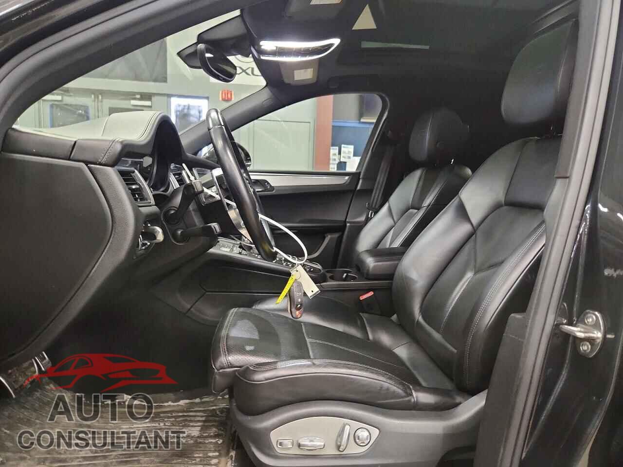 PORSCHE MACAN 2017 - WP1AG2A58HLB52087