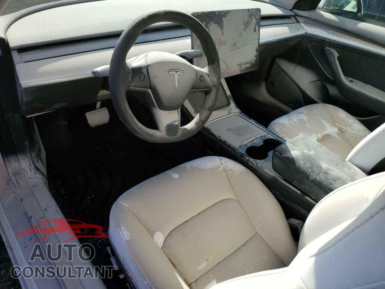 TESLA MODEL 3 2022 - 5YJ3E1EB9NF239876