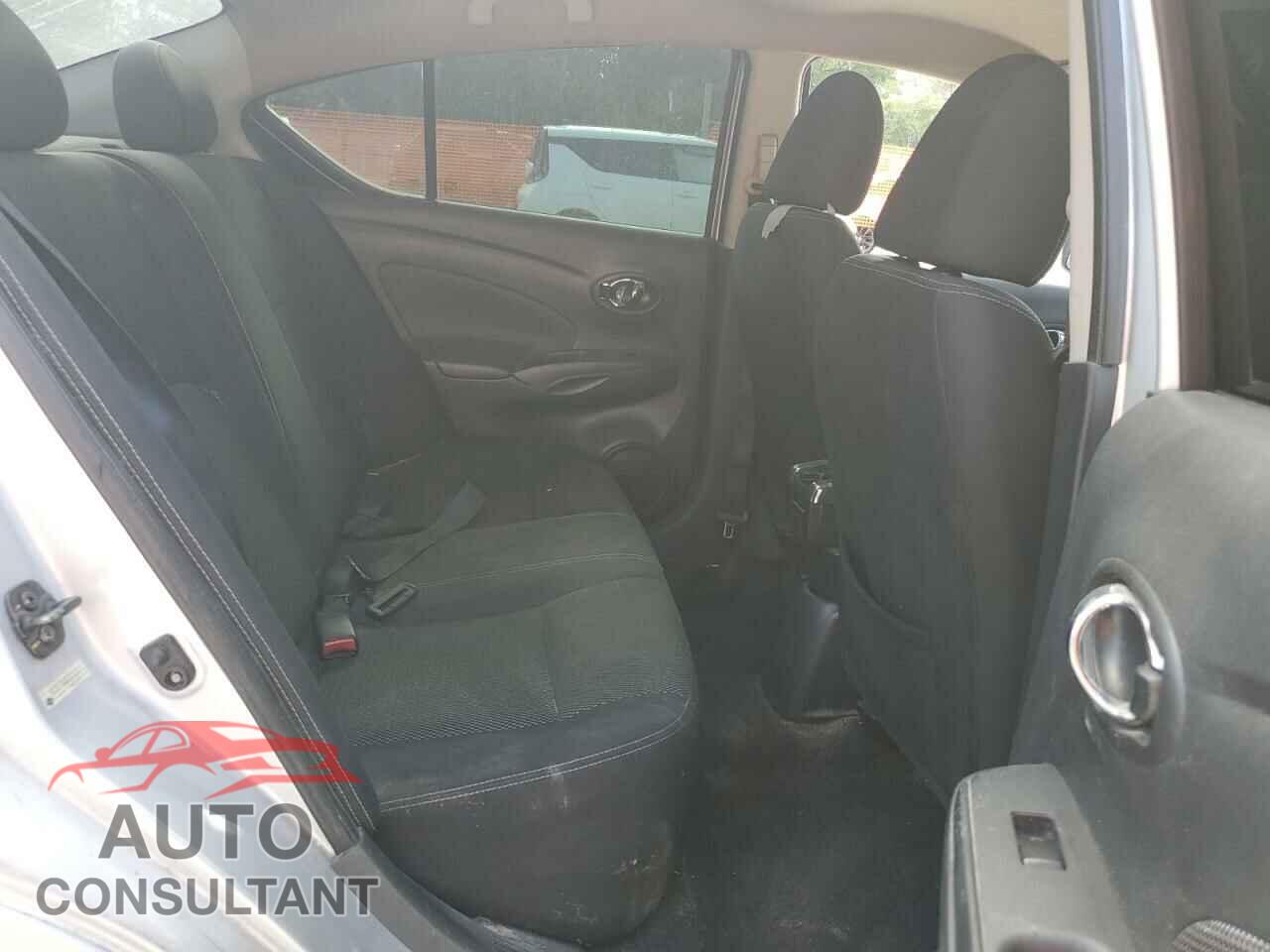NISSAN VERSA 2017 - 3N1CN7AP3HL814938