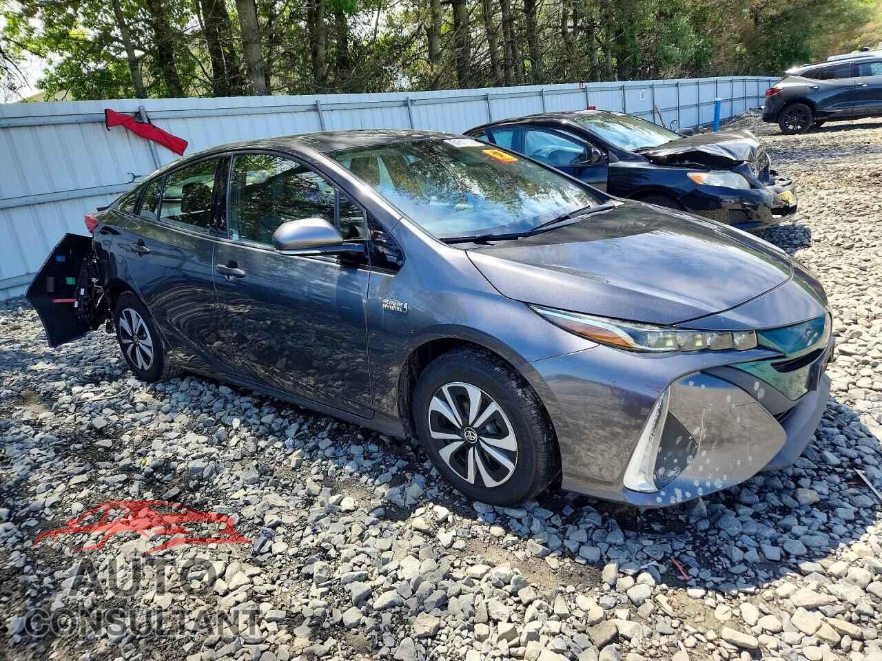 TOYOTA PRIUS 2017 - JTDKARFP9H3040666