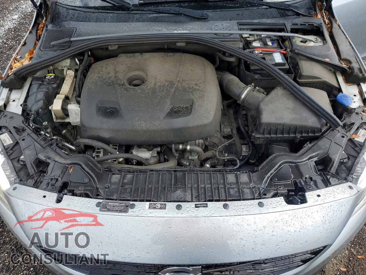 VOLVO S60 2017 - YV140MTL2H2431786
