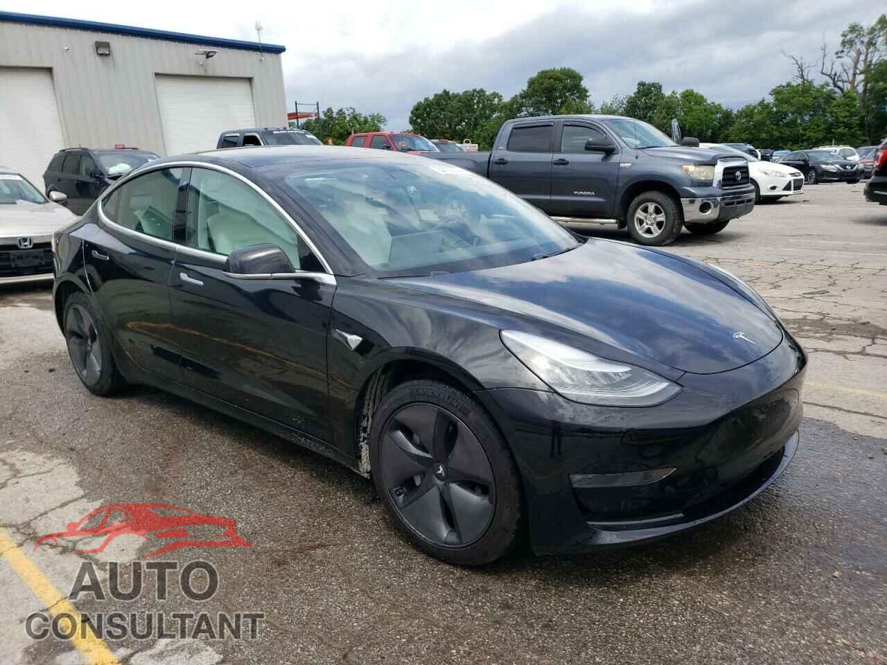 TESLA MODEL 3 2019 - 5YJ3E1EBXKF194829