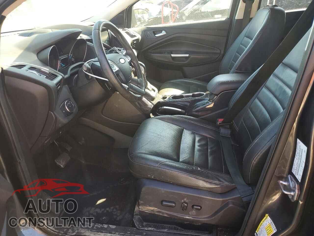 FORD ESCAPE 2015 - 1FMCU0J97FUA56755