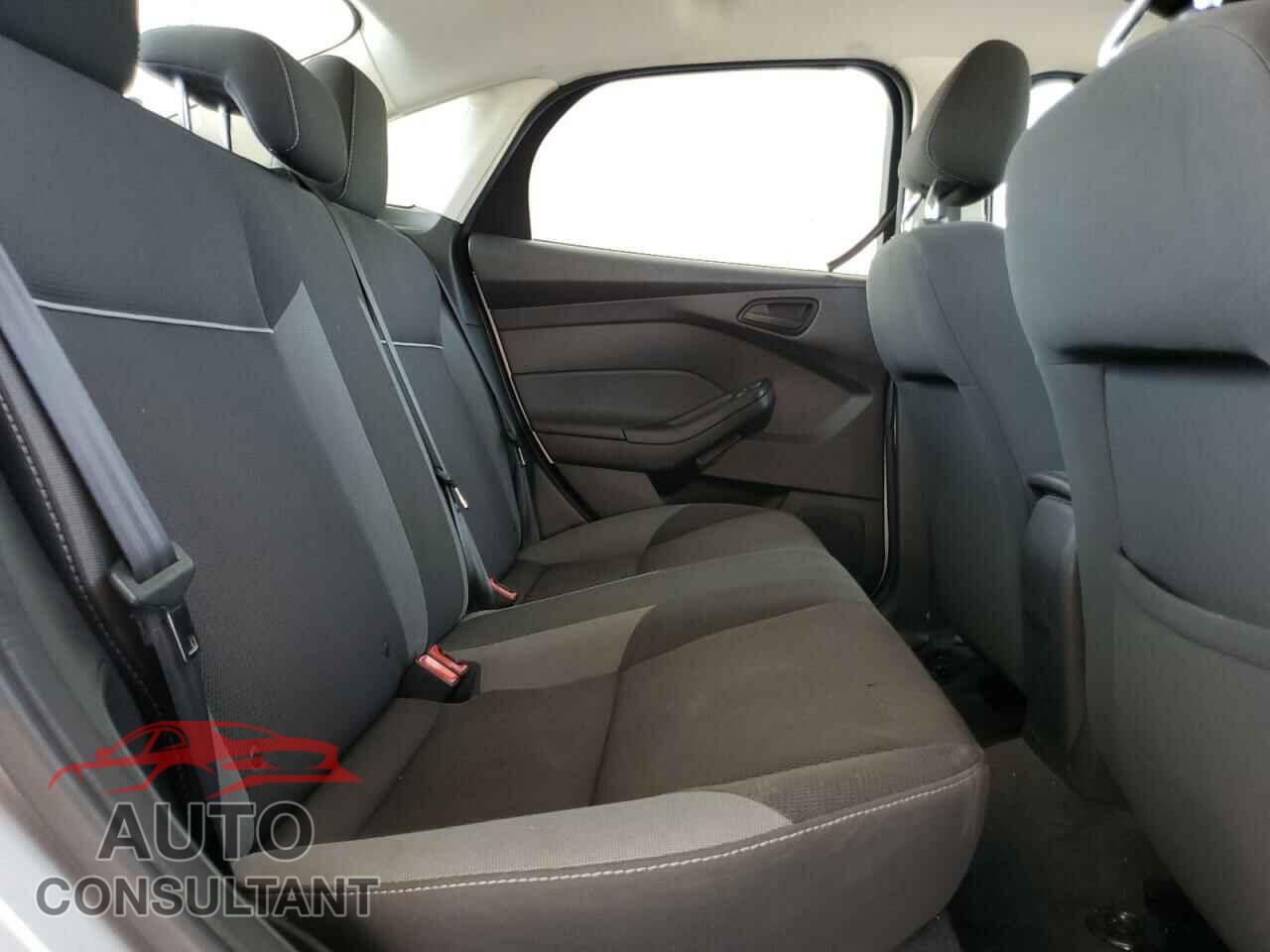 FORD FOCUS 2012 - 1FAHP3F2XCL201535