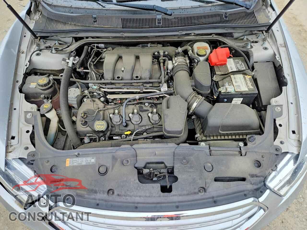 FORD TAURUS 2018 - 1FAHP2F83JG130487