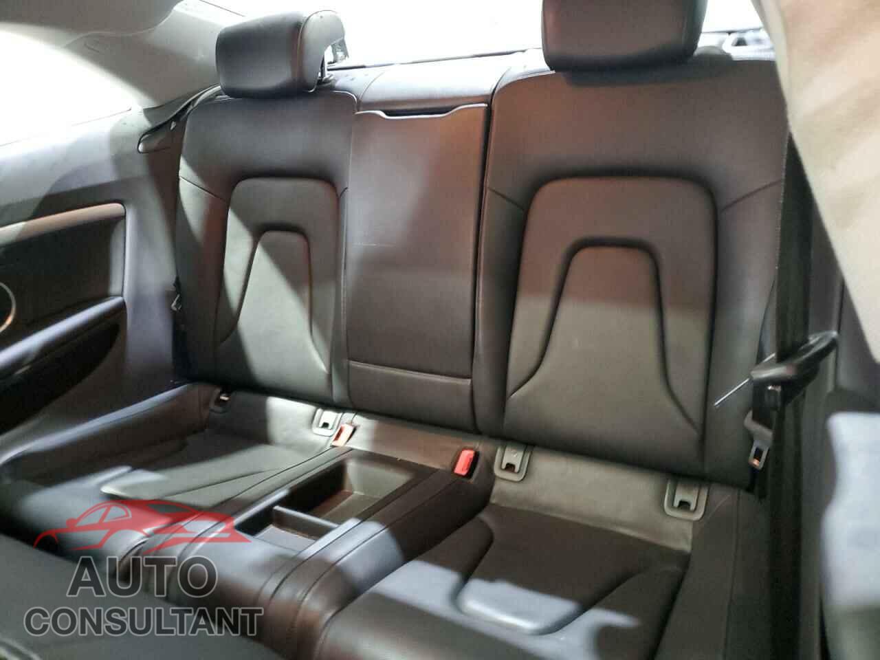 AUDI A5 2014 - WAULFAFRXEA004871