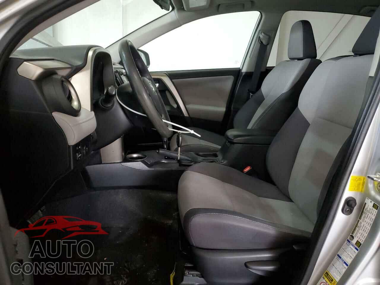 TOYOTA RAV4 2015 - 2T3RFREV1FW249748