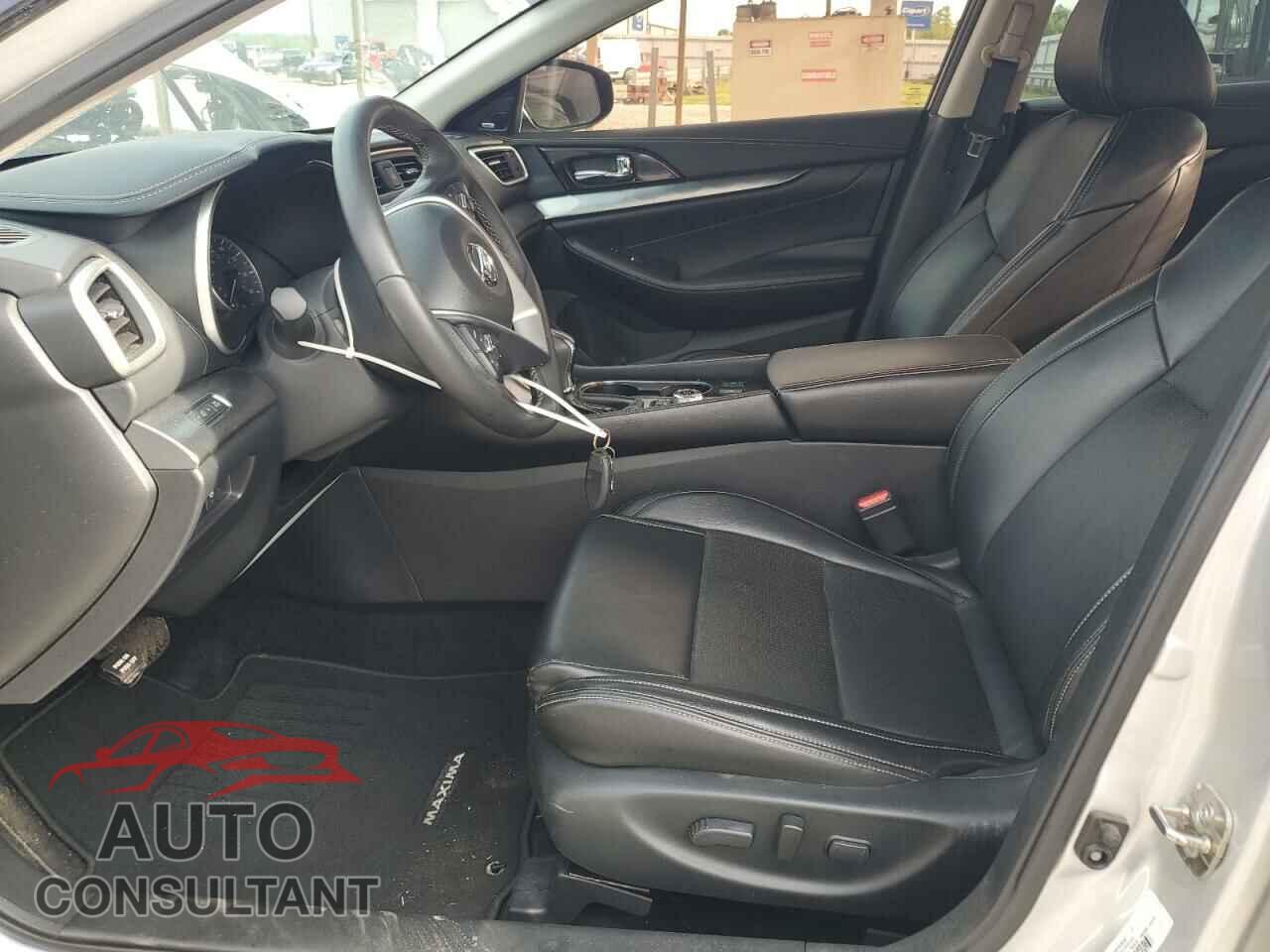 NISSAN MAXIMA 2019 - 1N4AA6AV3KC363334