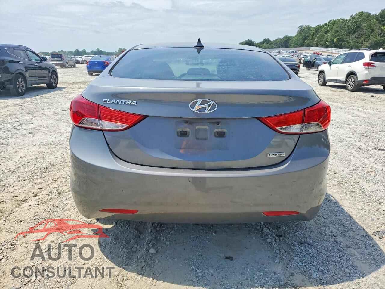HYUNDAI ELANTRA 2012 - 5NPDH4AE9CH148473