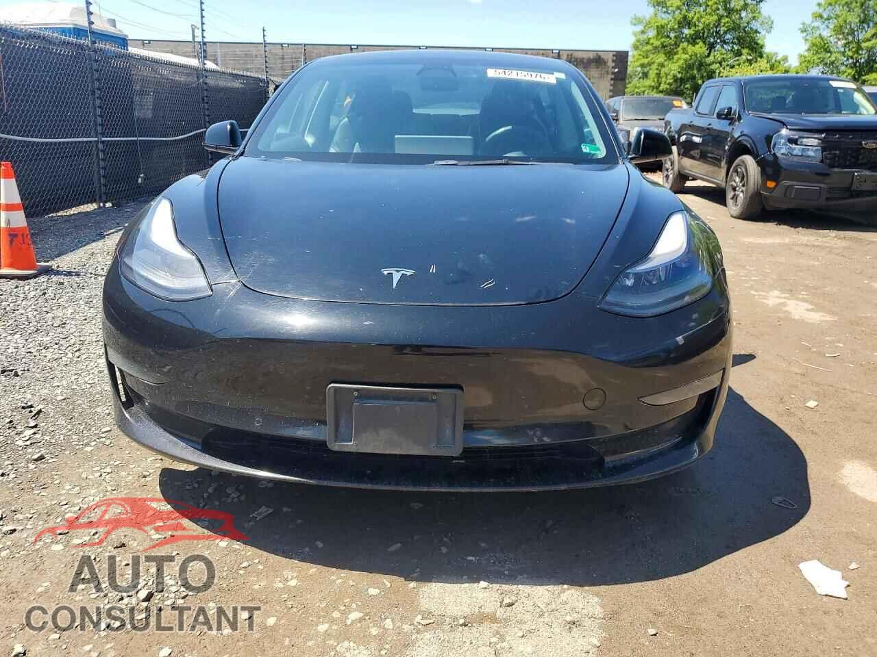 TESLA MODEL 3 2022 - 5YJ3E1EB5NF191003