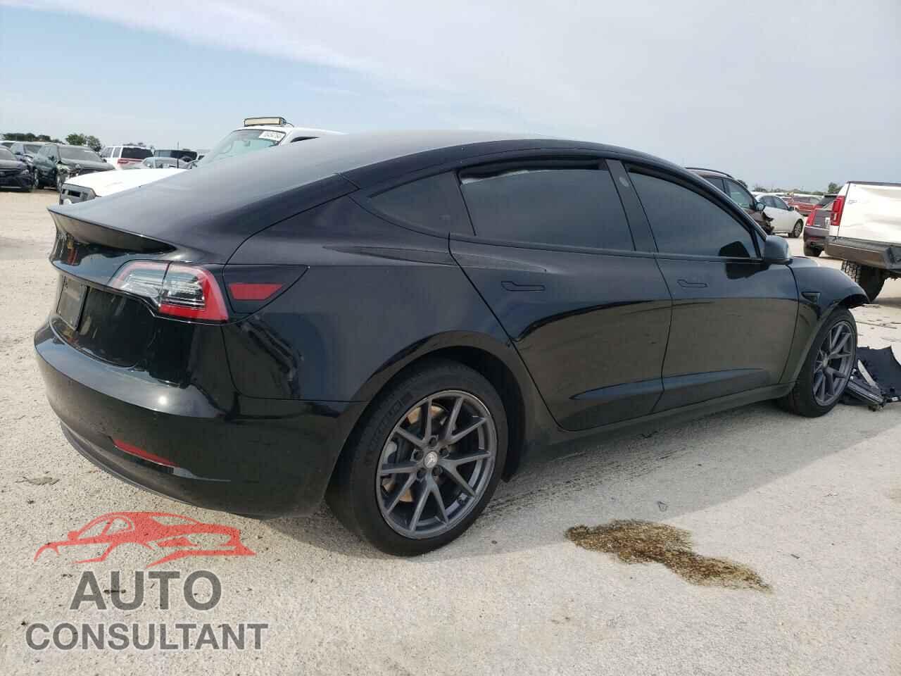 TESLA MODEL 3 2021 - 5YJ3E1EA9MF876448