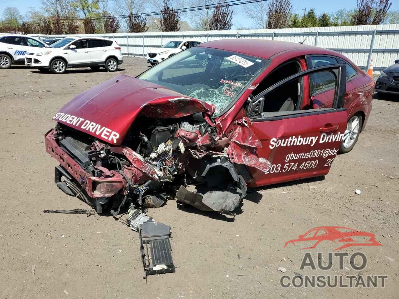 FORD FOCUS 2017 - 1FADP3F26HL305526