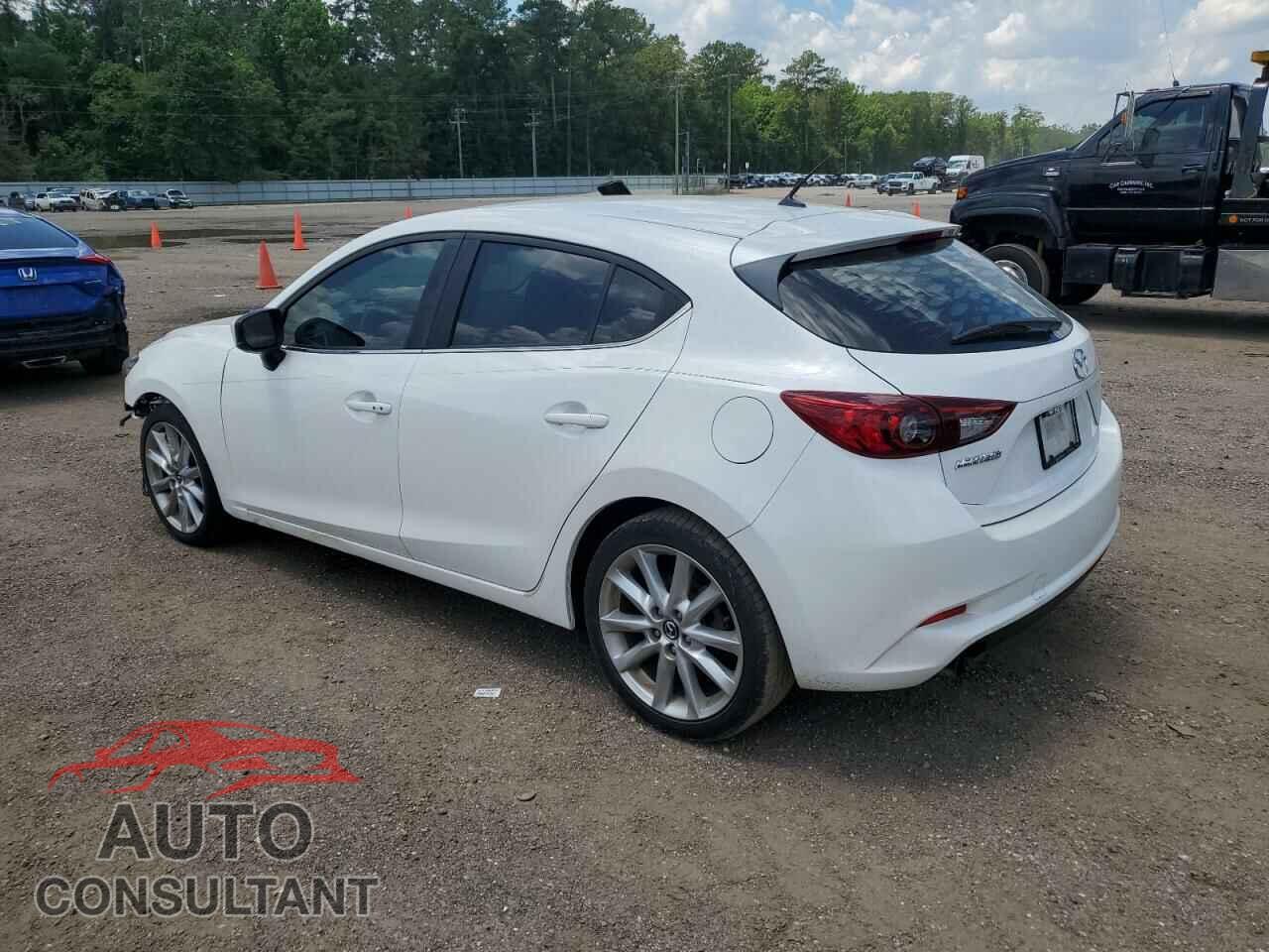MAZDA 3 2017 - 3MZBN1L72HM150657