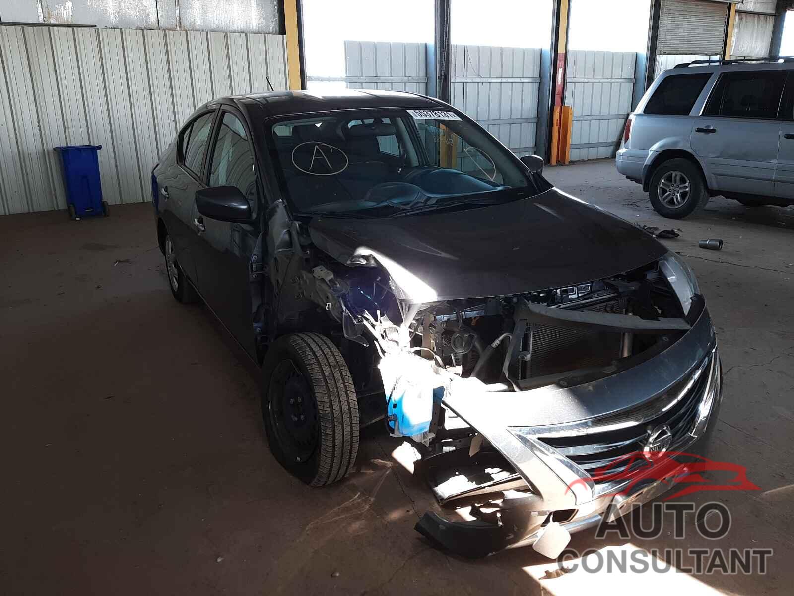 NISSAN VERSA 2019 - 3N1CN7AP4KL821565