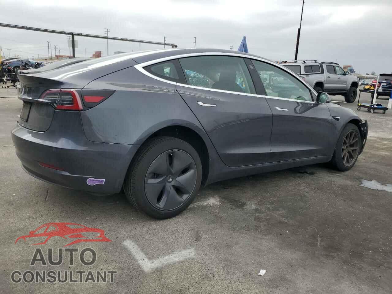 TESLA MODEL 3 2019 - 5YJ3E1EA3KF331357
