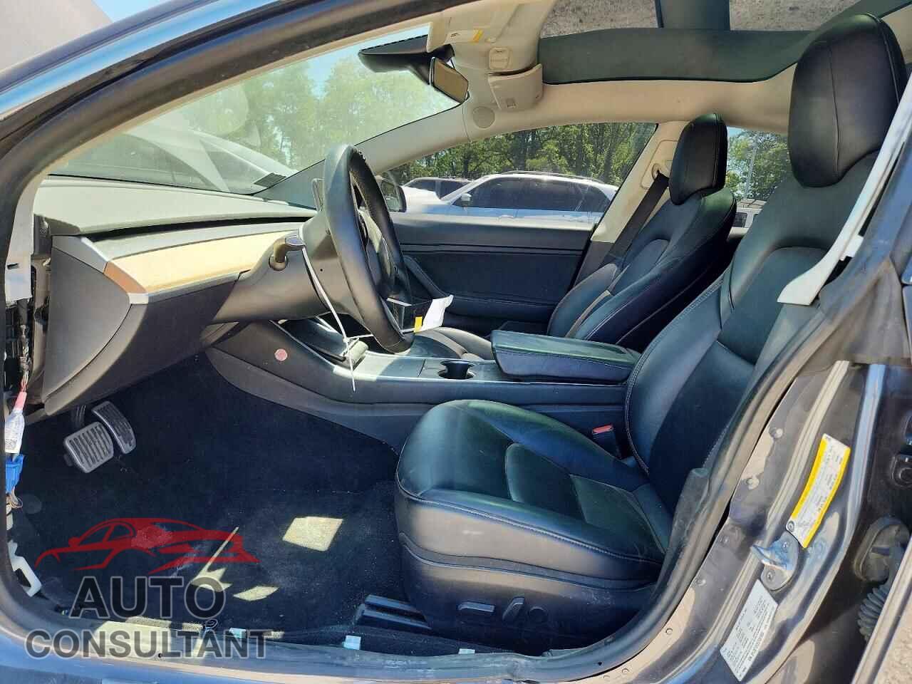 TESLA MODEL 3 2020 - 5YJ3E1EC2LF601603