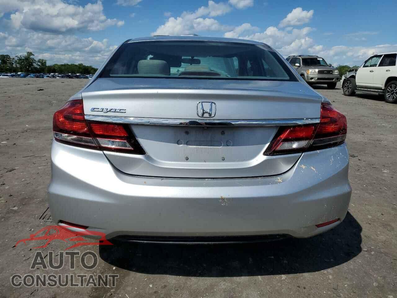 HONDA CIVIC 2013 - 2HGFB2F55DH582019