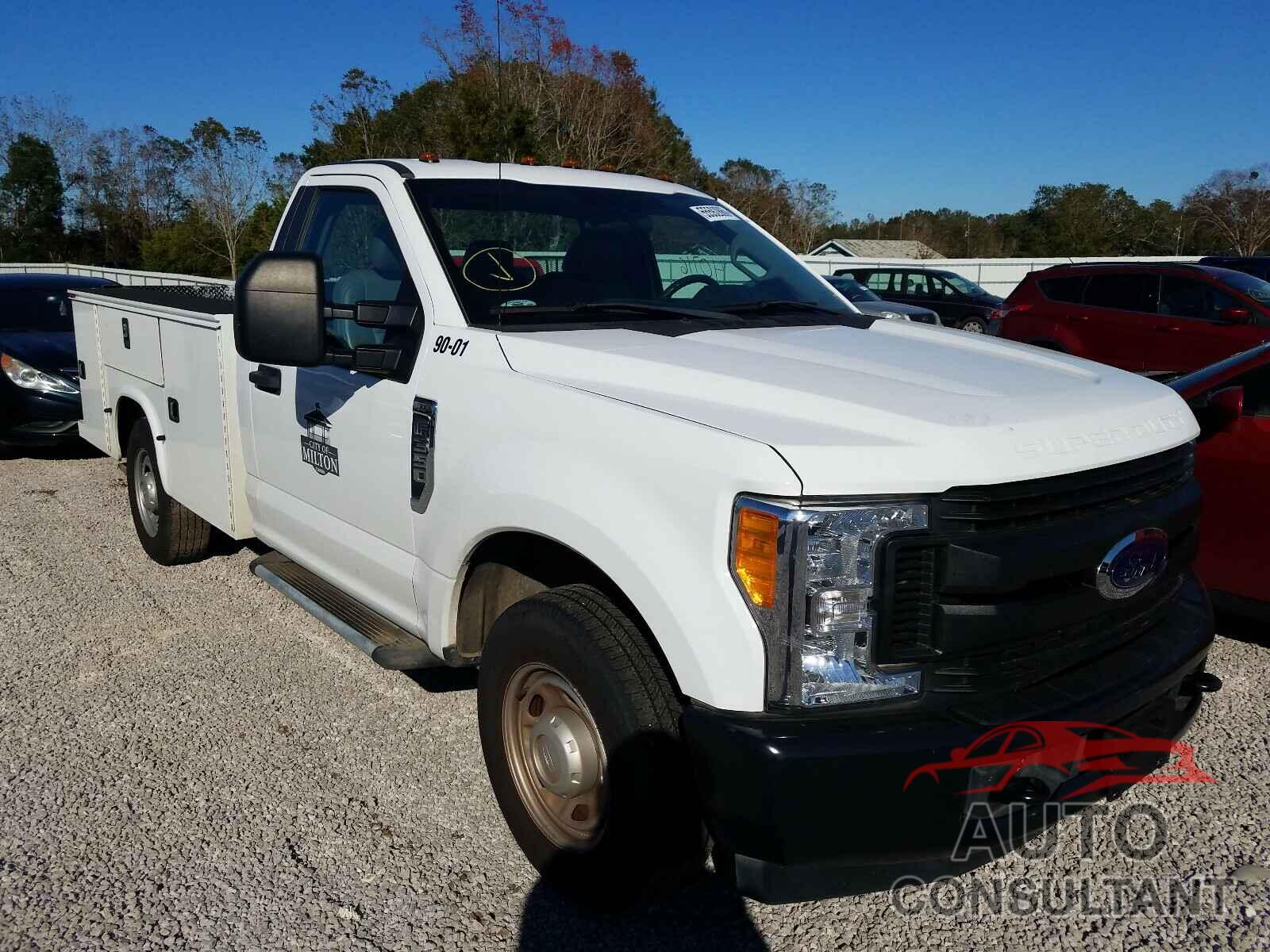 FORD F350 2017 - 1FDBF3E67HED70913